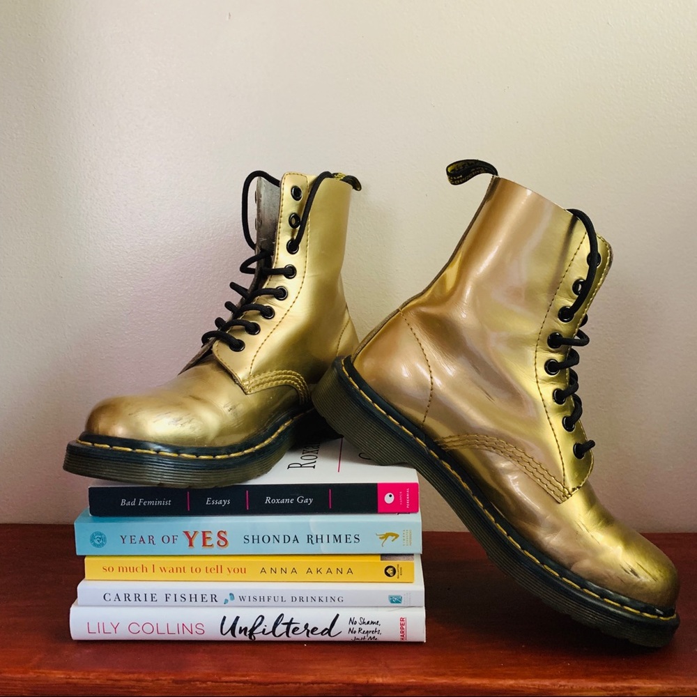 DR. MARTENS • GOLD PASCAL BOOTS